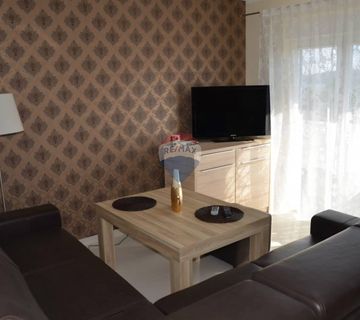 Istra,Medulin,kuća sa tri stana 200m od mora - cover