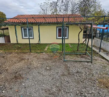 Rovinj - samostojeća prizemnica s bazenom  - cover