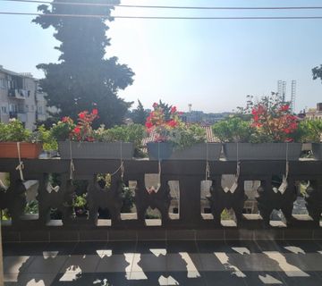 Istra, Pule centar stan u austrougarskoj vili od 161 m2 - cover