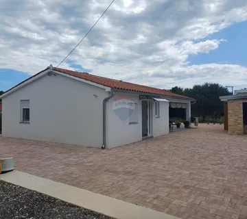 Istra, Šišan, kuća  - cover