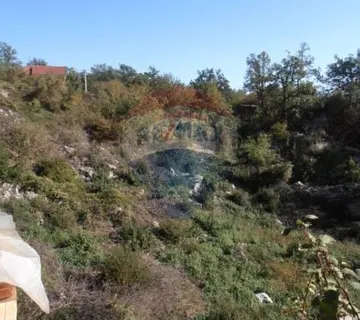 SRDOČI - GRAĐEVINSKI TEREN 571 M2 + MALA KUĆICA - cover