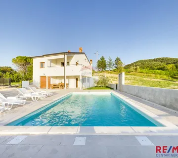 Istra, Motovun okolica, kuća s bazenom - cover