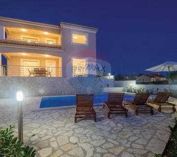 LINARDIĆI-obiteljska villa - cover