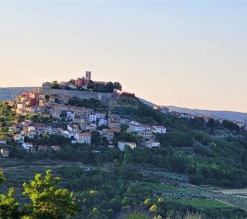 Istra, kuće za obnovu u okolici Motovuna - cover
