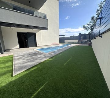 Istra, Medulin - apartman s vrtom - cover