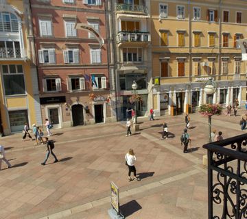 Rijeka, Korzo - 5S kl. stan na vrhunskoj lokaciji - cover