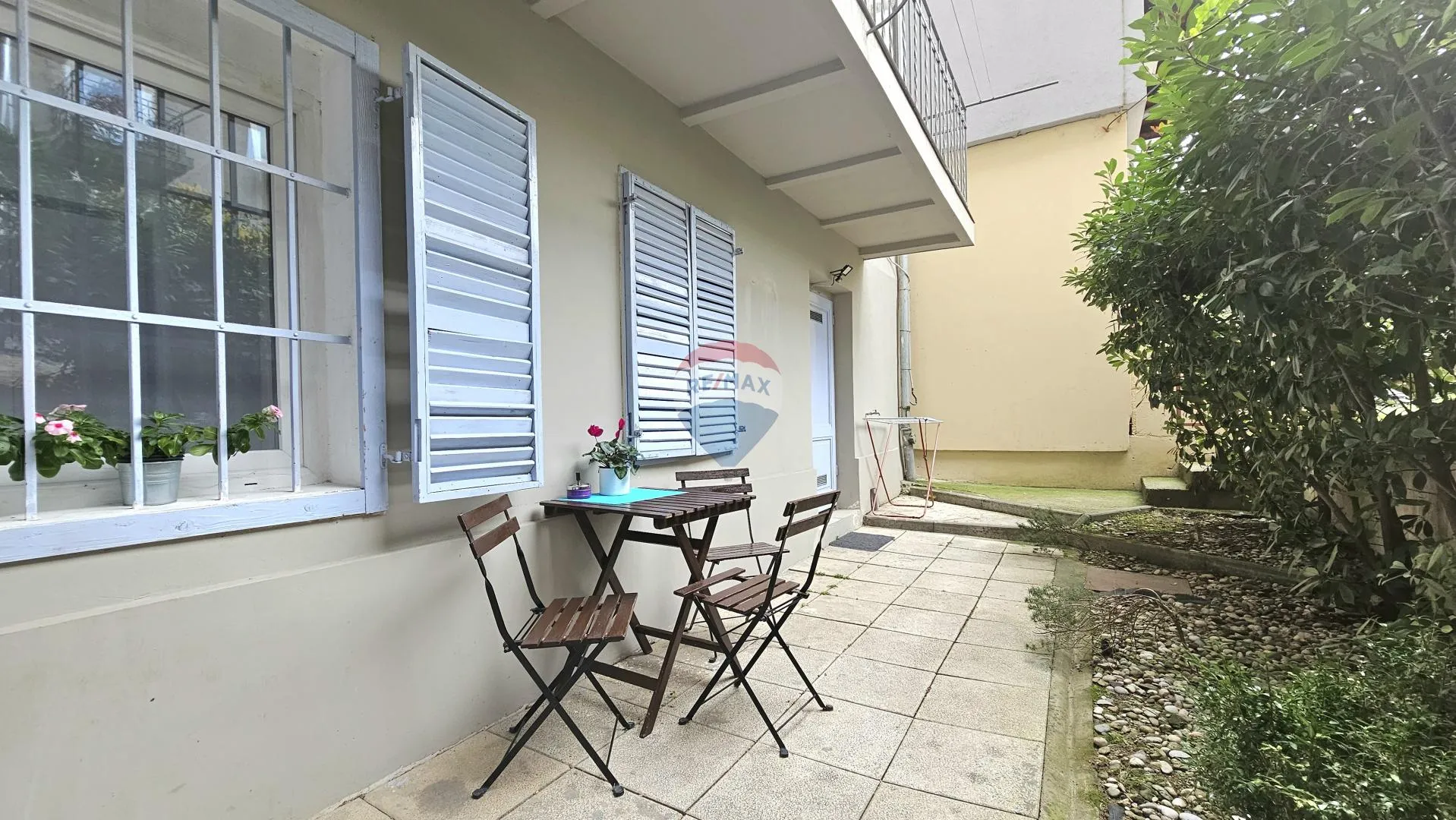 Zagreb, Centar - stan u prizemlju s parkingom - cover