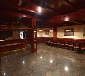 POSLOVNI PROSTOR U VIŠKOVU - cover