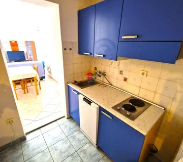 Istra,Rovinj,stan u mirnoj ulici za nugoročni najam+parking mjesto - cover
