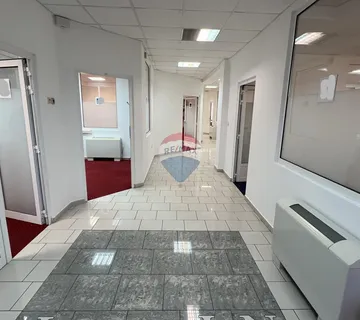 RIJEKA, Škurinje, potpuno opremljen poslovni prostor - 325 m2 - cover