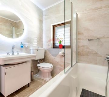 ISTRA, ROVINJ - KUĆA SA BAZENOM U BLIZINI PLAŽE I CENTRA - 600 m2 - cover