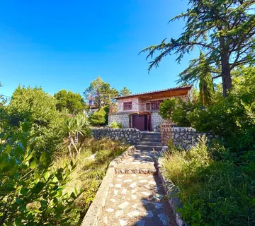 Novi Vinodolski, Bribirska obala- kuća na terenu 1000m2, 2.red od mora - cover