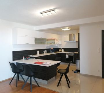Crikvenica, Crikvenica - dvoetažni stan 123 m2 sa pogledom na more - cover