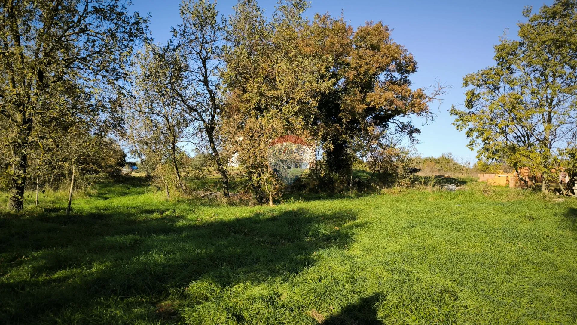 Istra, Marčana - građevinsko zemljište, površine 500m2 - cover
