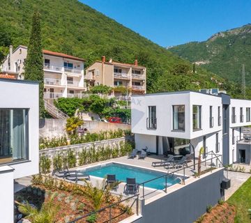 Opatijska rivijera-moderna villa sa bazenom - cover