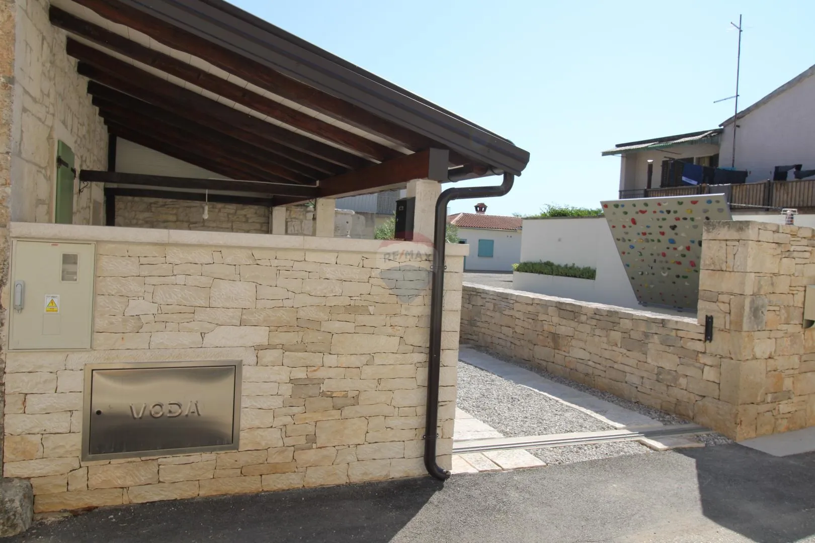 Istra, Tinjan, Okolica- Renovirana autohtona kuća za najam - cover