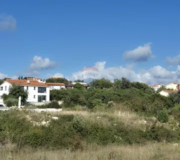 Istra, Barbariga - građevinsko zemljište pravilnog oblika - cover