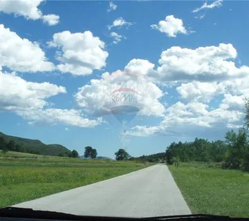  ISTRA- POLJ. ZEMLJIŠTE -32700M2, PORED ASFALTA - cover