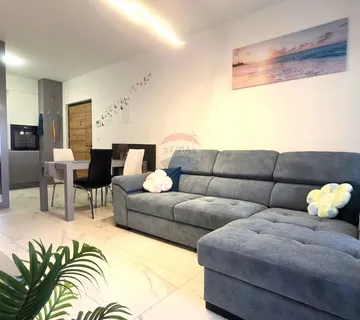 Istra,Umag-Luksuzni stan u prizemlju novogradnje - cover