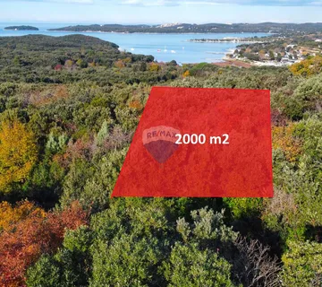 Rovinj - fantastično zemljište s pogledom na more 2000 m2 - cover
