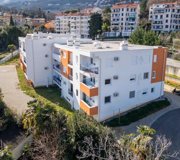Lovran, stan 60m2, novogradnja, 2 kat, balkon, parking  - cover