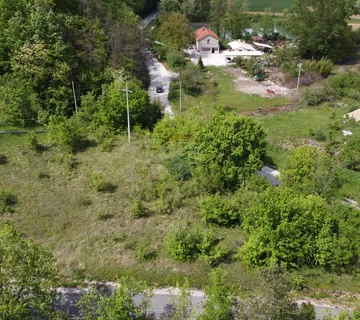 ISTRA, CEROVLJE - Građevinsko zemljište na dobroj lokaciji  - cover