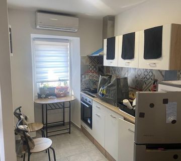 Rijeka, Bulevard - dva jednosobna adaptirana stana, 73 m2 - cover
