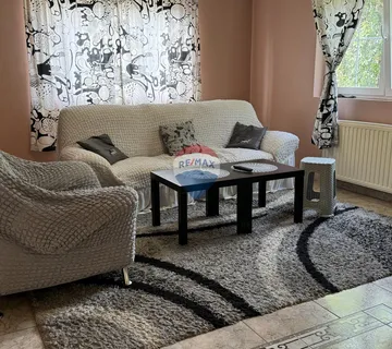 Sesvete - kuća za najam za 9-12 radnika, s dvorištem - cover