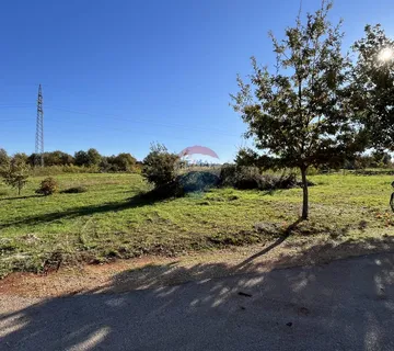 Istra, Poreč, okolica - građevinsko zemljište u manjem mjestu - cover