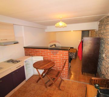 Rovinj,stari grad,savršena garsonijera-26m2 - cover