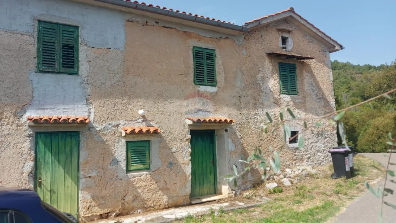 BRSEČ, starina za adaptaciju sa pogledom, 220 m2 - cover