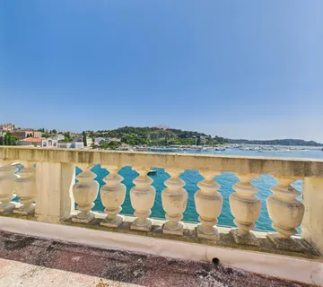 Istra, Rovinj -jedinstvena prilika - stan u povijesnoj vili s pogledom na more - cover