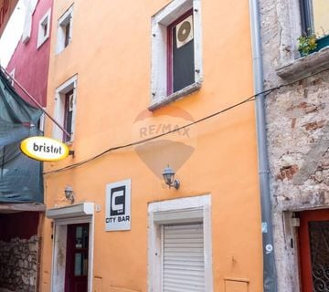 Rovinj,centar,kuća sa poslovnim prostorom-caffe bar-96m2 - cover