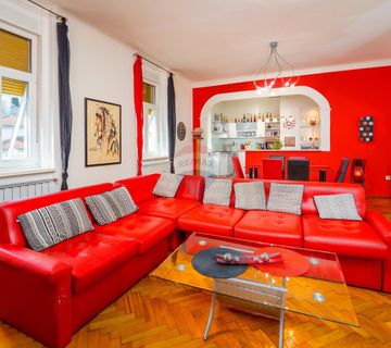 RIJEKA, CENTAR- gospodski stan 152 m2, 4S+DB, balkon, lift, pogled na more - cover