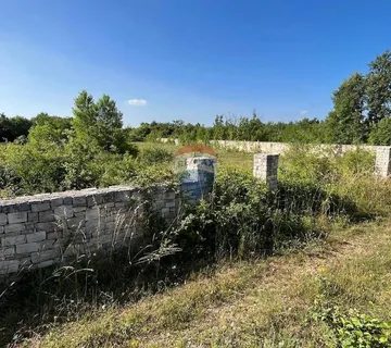 Istra, Svetvinčenat okolica - građevinsko i poljoprivredno zemljište - cover