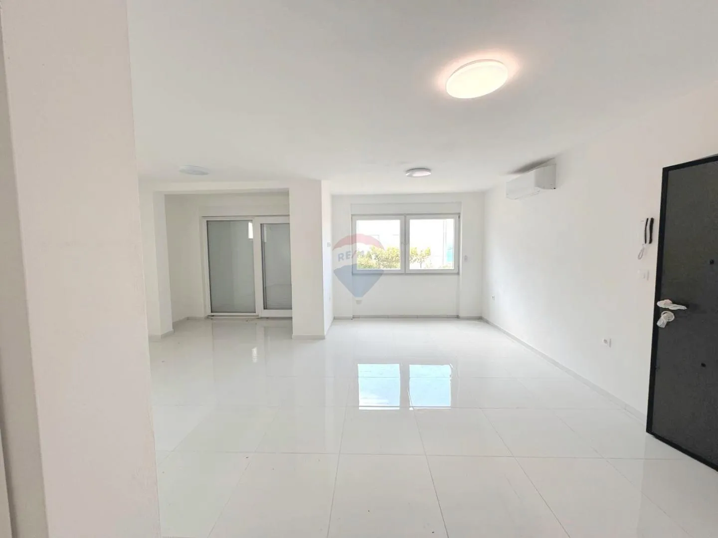 Crikvenica- stan u prizemlju, novogradnja - cover