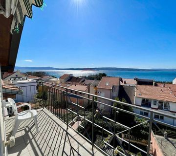 Crikvenica, centar - dvosoban stan na traženoj lokaciji - cover
