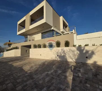 Rijeka, Kostrena, Luksuzna novogradnja 277m2 - cover