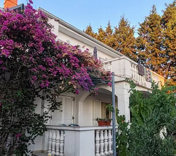 Rab, Barbat - kuća, blizina plaže - cover