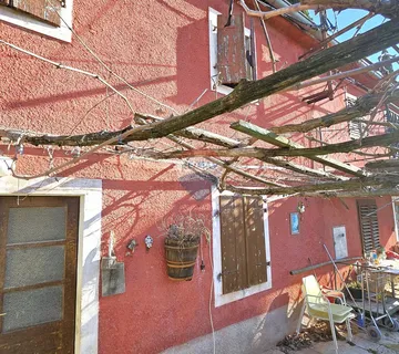 Istra, Buje okolica- kuća s potencijalom - cover