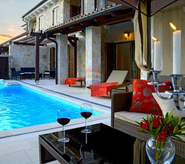 OTOK KRK-MALINSKA kamena villa sa dva stana i bazenima blizu mora - cover