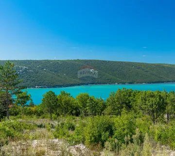 Trget, atraktivno građevinsko zemljište s prekrasnim pogledom na more - cover