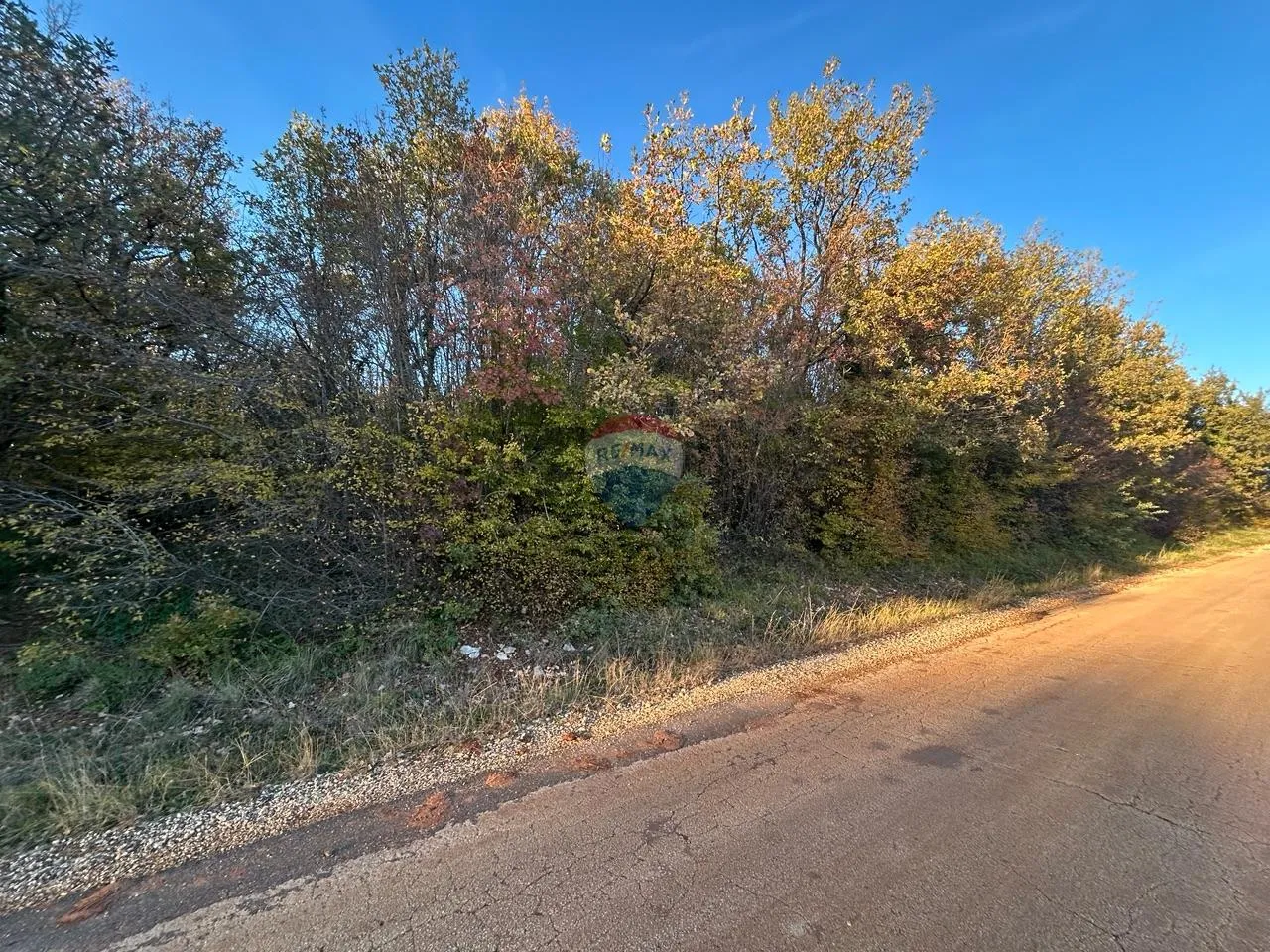 Poreč, okolica, poljoprivredno zemljište veličine 2090 m2 - cover