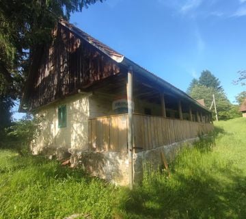 Ogulin-seosko imanje,90500 m2 okućnice - cover