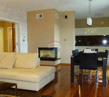 Opatija, Ičići, stan 150m2, pogled, garaža, 200m od mora - cover