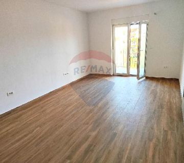Rovinj,savršeni stan u odličnoj novogradnji+tavan+drvarnica-47,5m2 - cover