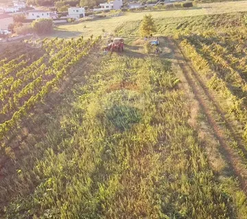 Istra, Kaštelir- Građevinsko zemljište sa pogledom na more - cover
