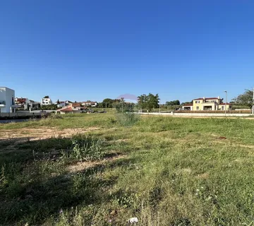 Kaštelir, građevinsko zemljište 1616 m2 - cover