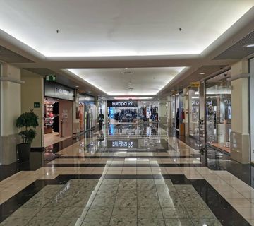 Rijeka, dva poslovna prostora Tower Centar 200 m2 - cover