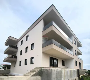 BANJOLE, luksuzni apartman s bazenom, pogled more - cover